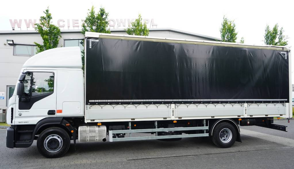 IVECO Eurocargo 160-280 GLOB E6 Tarpaulin / GVW 16 tons - Ponyvás teherautó: 5 kép. IVECO Eurocargo 160-280 GLOB E6 Tarpaulin / GVW 16 tons - Ponyvás teherautó: 5 kép.