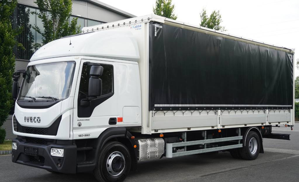 IVECO Eurocargo 160-280 GLOB E6 Tarpaulin / GVW 16 tons - Ponyvás teherautó: 2 kép. IVECO Eurocargo 160-280 GLOB E6 Tarpaulin / GVW 16 tons - Ponyvás teherautó: 2 kép.
