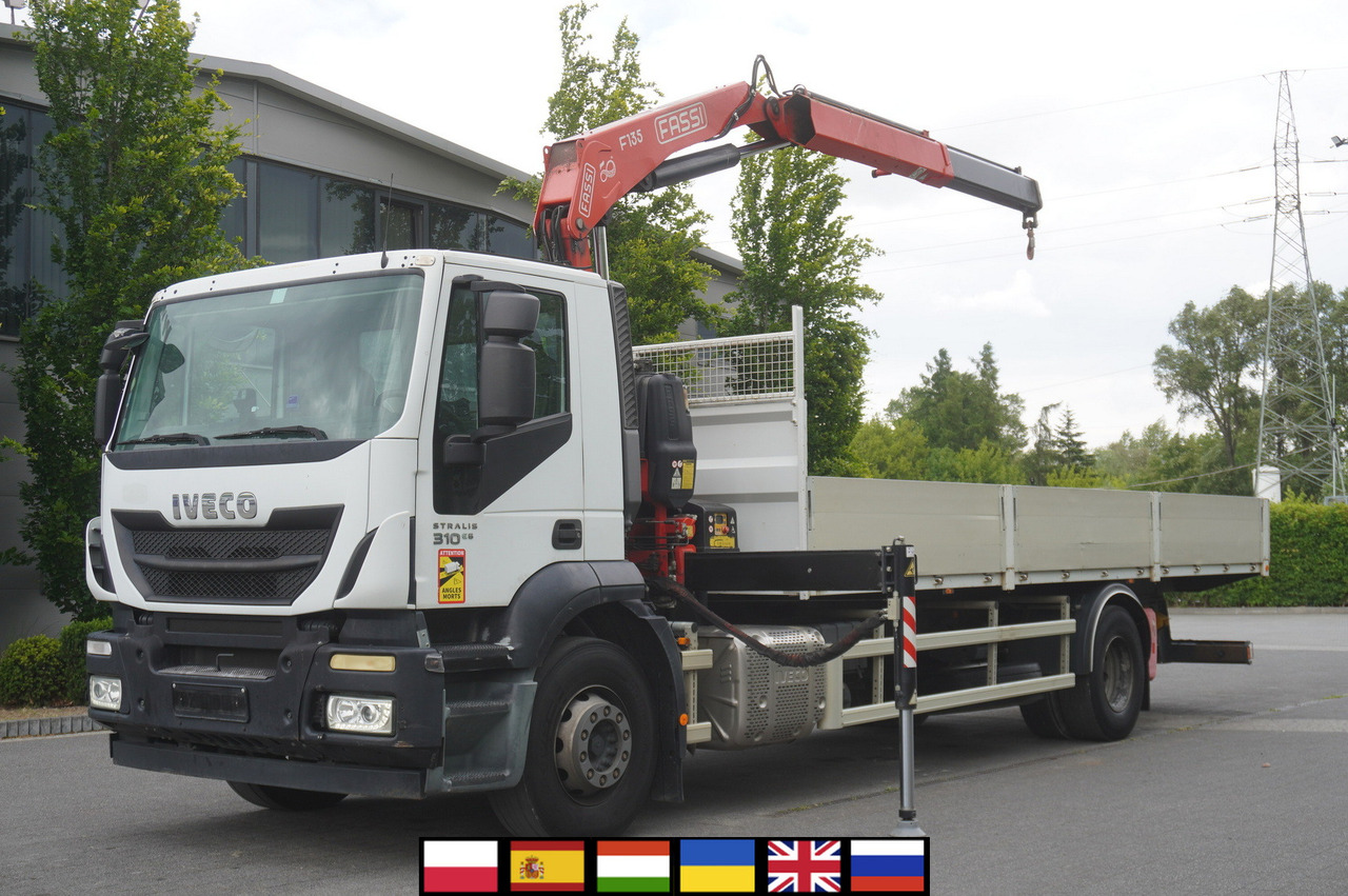 IVECO STRALIS 19.310 E6 / Flatbed 19 EPAL / FASSI F135 / 225 MTH! / 5.7 T - Platós teherautó, Darus autó: 1 kép. IVECO STRALIS 19.310 E6 / Flatbed 19 EPAL / FASSI F135 / 225 MTH! / 5.7 T - Platós teherautó, Darus autó: 1 kép.