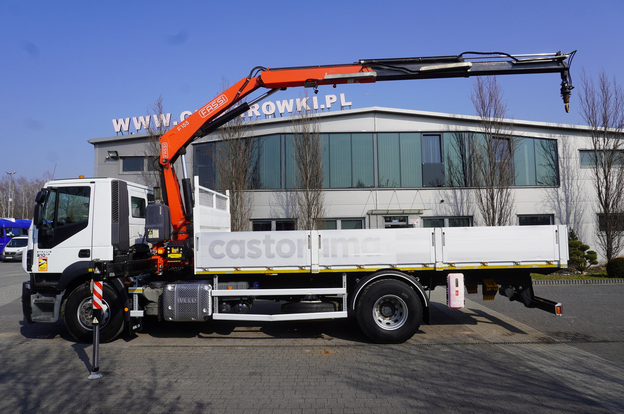IVECO STRALIS 310 E6 / HDS FASSI 155 6.2 T / 250 thousand km - Darus autó: 4 kép. IVECO STRALIS 310 E6 / HDS FASSI 155 6.2 T / 250 thousand km - Darus autó: 4 kép.