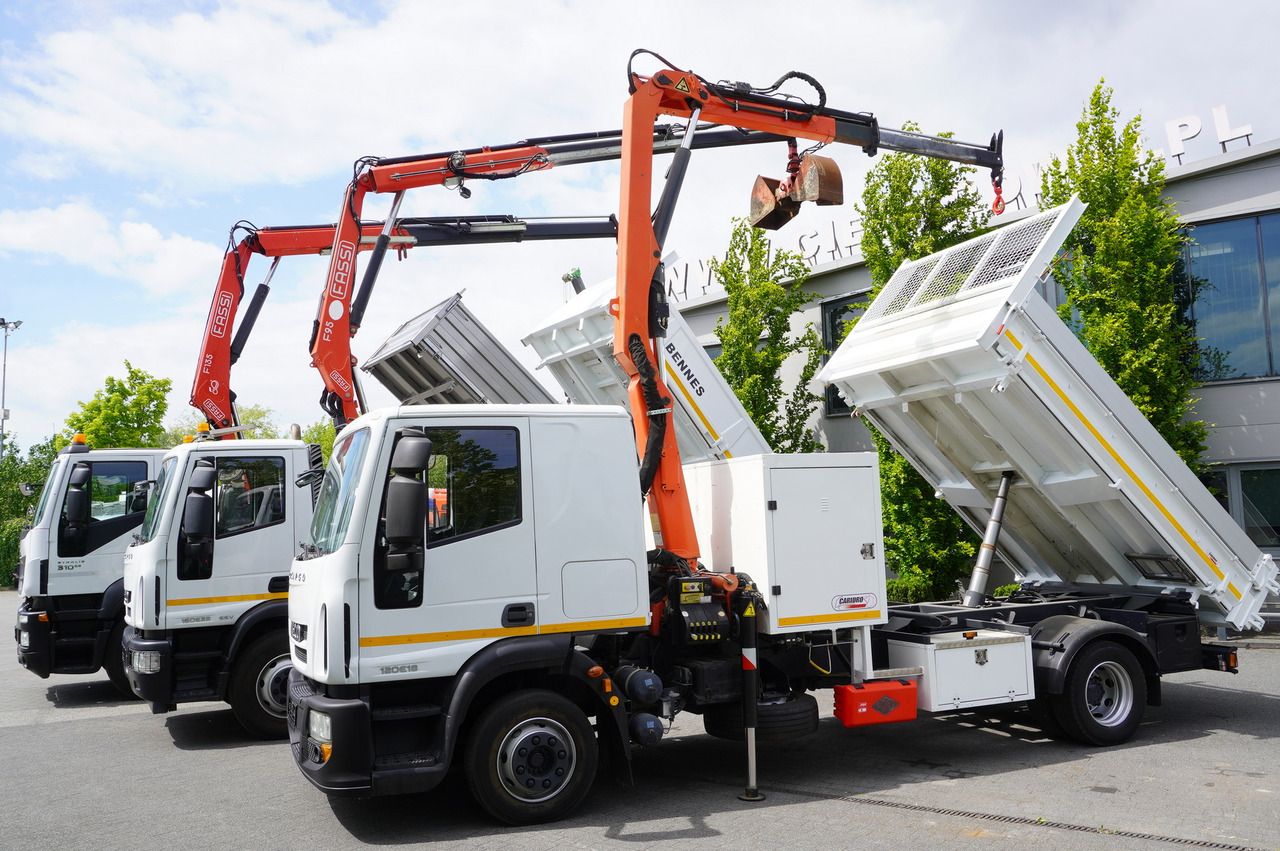 IVECO Stralis 310 E6 / NEW 3-sided tipper / Fassi F135 crane with remote control - Billenőplatós teherautó, Darus autó: 5 kép. IVECO Stralis 310 E6 / NEW 3-sided tipper / Fassi F135 crane with remote control - Billenőplatós teherautó, Darus autó: 5 kép.