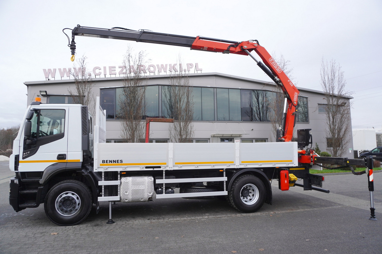 IVECO Stralis X-Way 310 4x2 E6 / Fassi F155 crane / 670 MTH / Remote control / Rotator / 130 tho. km - Darus autó: 3 kép. IVECO Stralis X-Way 310 4x2 E6 / Fassi F155 crane / 670 MTH / Remote control / Rotator / 130 tho. km - Darus autó: 3 kép.