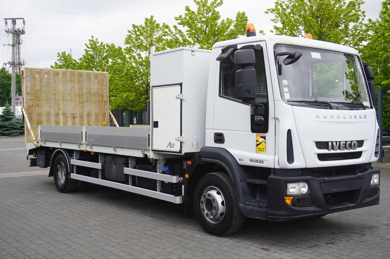 Iveco Eurocargo 150 E25 / 90 tho. km !!! / Tow truck - Tűzoltóautó: 3 kép. Iveco Eurocargo 150 E25 / 90 tho. km !!! / Tow truck - Tűzoltóautó: 3 kép.