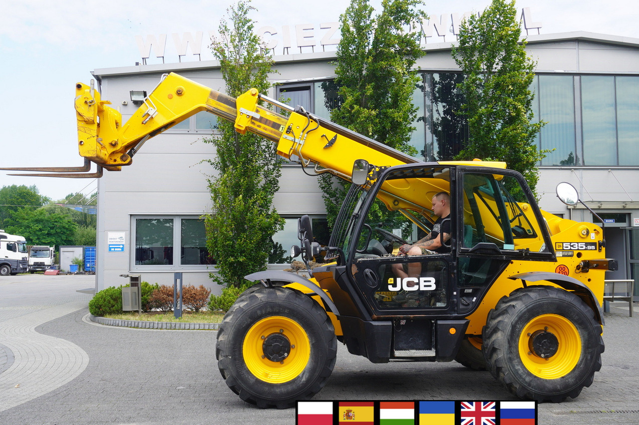 JCB 535-95 / 3.5 T / range 9.5 m / joystick / 2021 - Teleszkópos homlokrakodó: 1 kép. JCB 535-95 / 3.5 T / range 9.5 m / joystick / 2021 - Teleszkópos homlokrakodó: 1 kép.