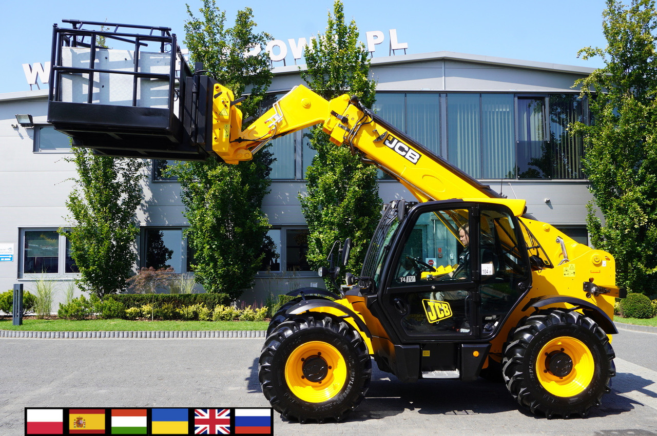 JCB 535-95 / 3.5 T / range 9.5 m / joystick - Teleszkópos homlokrakodó: 1 kép. JCB 535-95 / 3.5 T / range 9.5 m / joystick - Teleszkópos homlokrakodó: 1 kép.