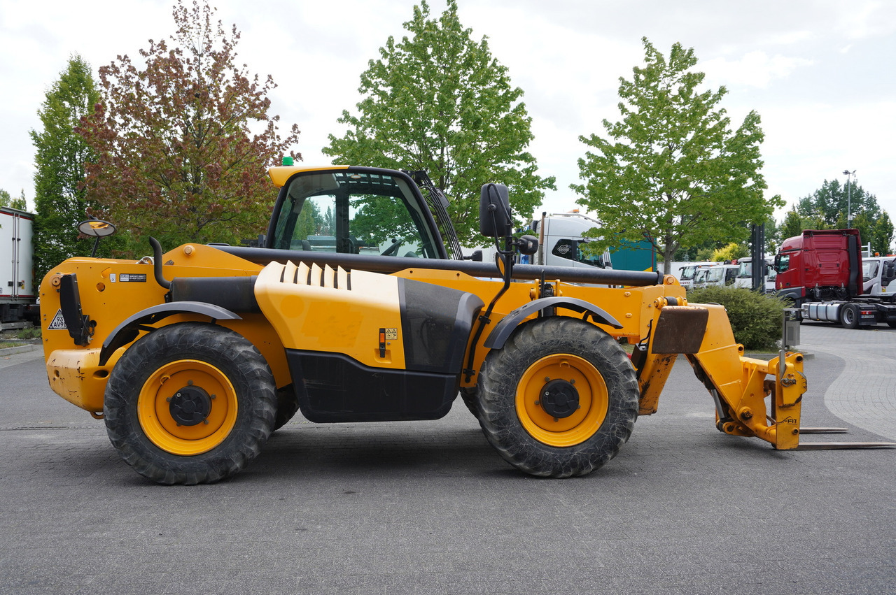 JCB 540-140 telescopic loader / 14 m range / 1800 MTH - Teleszkópos homlokrakodó: 4 kép. JCB 540-140 telescopic loader / 14 m range / 1800 MTH - Teleszkópos homlokrakodó: 4 kép.