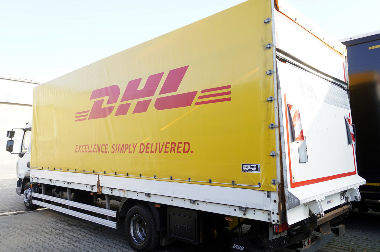 JUNGE Body Tarpaulin JUNGE / 18 Europallets / 2015 - Ponyvás felépítmény: 2 kép. JUNGE Body Tarpaulin JUNGE / 18 Europallets / 2015 - Ponyvás felépítmény: 2 kép.