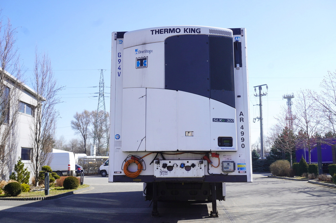 KRONE refrigerated semi-trailer / Thermoking SLXE 300 / 30 tons load capacity - Félpótkocsi hűtős: 2 kép. KRONE refrigerated semi-trailer / Thermoking SLXE 300 / 30 tons load capacity - Félpótkocsi hűtős: 2 kép.