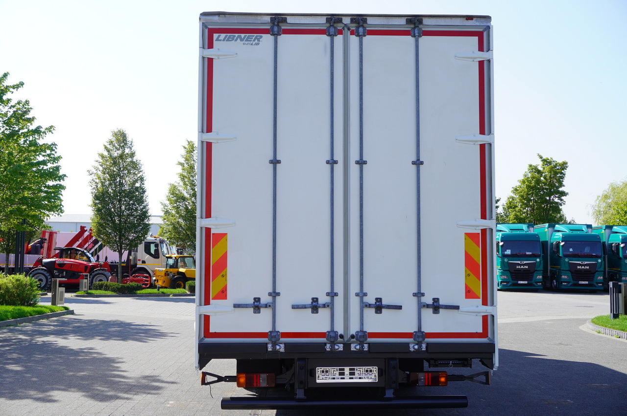 MAN TGL 12.190 / Curtainsider 19 EPAL / Sleeper cab - Ponyvás teherautó: 4 kép. MAN TGL 12.190 / Curtainsider 19 EPAL / Sleeper cab - Ponyvás teherautó: 4 kép.