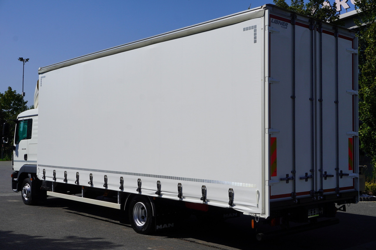 MAN TGL 12.190 / Curtainsider 19 EPAL / Sleeper cab - Ponyvás teherautó: 3 kép. MAN TGL 12.190 / Curtainsider 19 EPAL / Sleeper cab - Ponyvás teherautó: 3 kép.