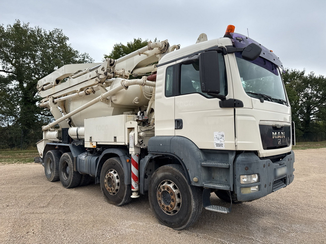 MAN TGS 32.400 8x4 Concrete Mixer Pump truck / 426 MTH !!! / 18 meters - Betonmixer: 4 kép. MAN TGS 32.400 8x4 Concrete Mixer Pump truck / 426 MTH !!! / 18 meters - Betonmixer: 4 kép.