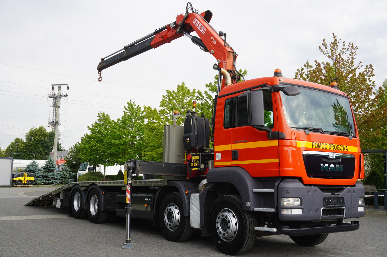 MAN TGS 35.360 E5 8x2 / FASSI F165 / 5.4 T cap. / 8.25 m reach - Autószállító teherautó, Darus autó: 2 kép. MAN TGS 35.360 E5 8x2 / FASSI F165 / 5.4 T cap. / 8.25 m reach - Autószállító teherautó, Darus autó: 2 kép.