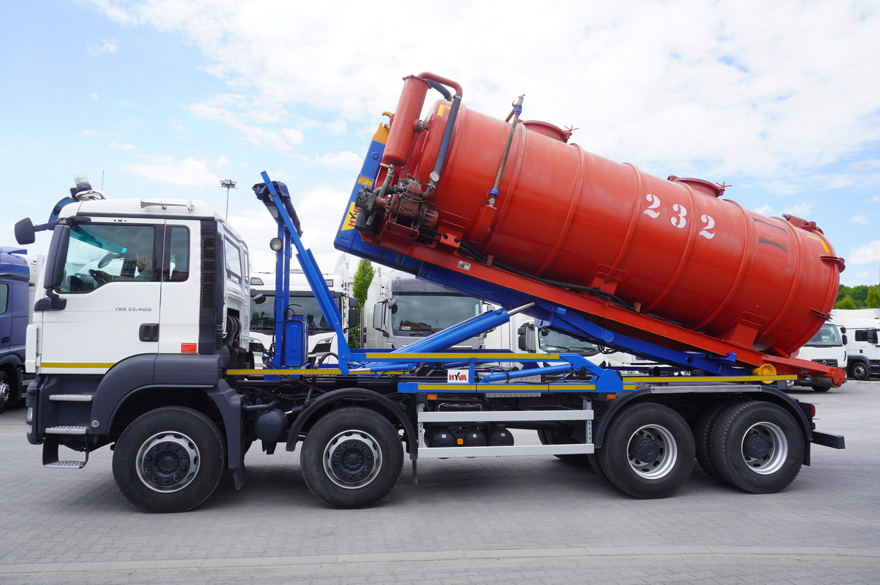MAN TGS 35.400 8 × 4 E5 / HYVA HOOK LIFT 32.56 SE / Septic barrel 13000 L - Szippantó tartálykocsi: 3 kép. MAN TGS 35.400 8 × 4 E5 / HYVA HOOK LIFT 32.56 SE / Septic barrel 13000 L - Szippantó tartálykocsi: 3 kép.