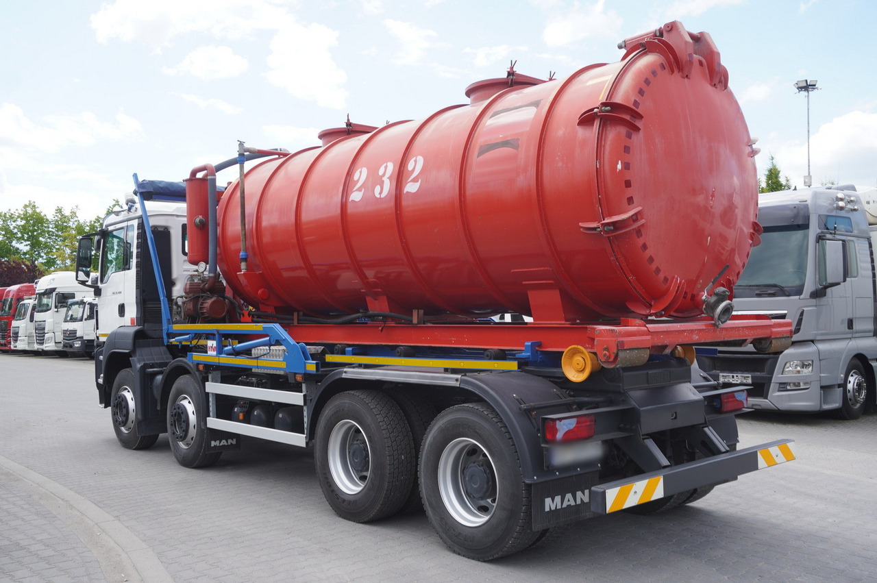 MAN TGS 35.400 8 × 4 E5 / HYVA HOOK LIFT 32.56 SE / Septic barrel 13000 L - Szippantó tartálykocsi: 5 kép. MAN TGS 35.400 8 × 4 E5 / HYVA HOOK LIFT 32.56 SE / Septic barrel 13000 L - Szippantó tartálykocsi: 5 kép.