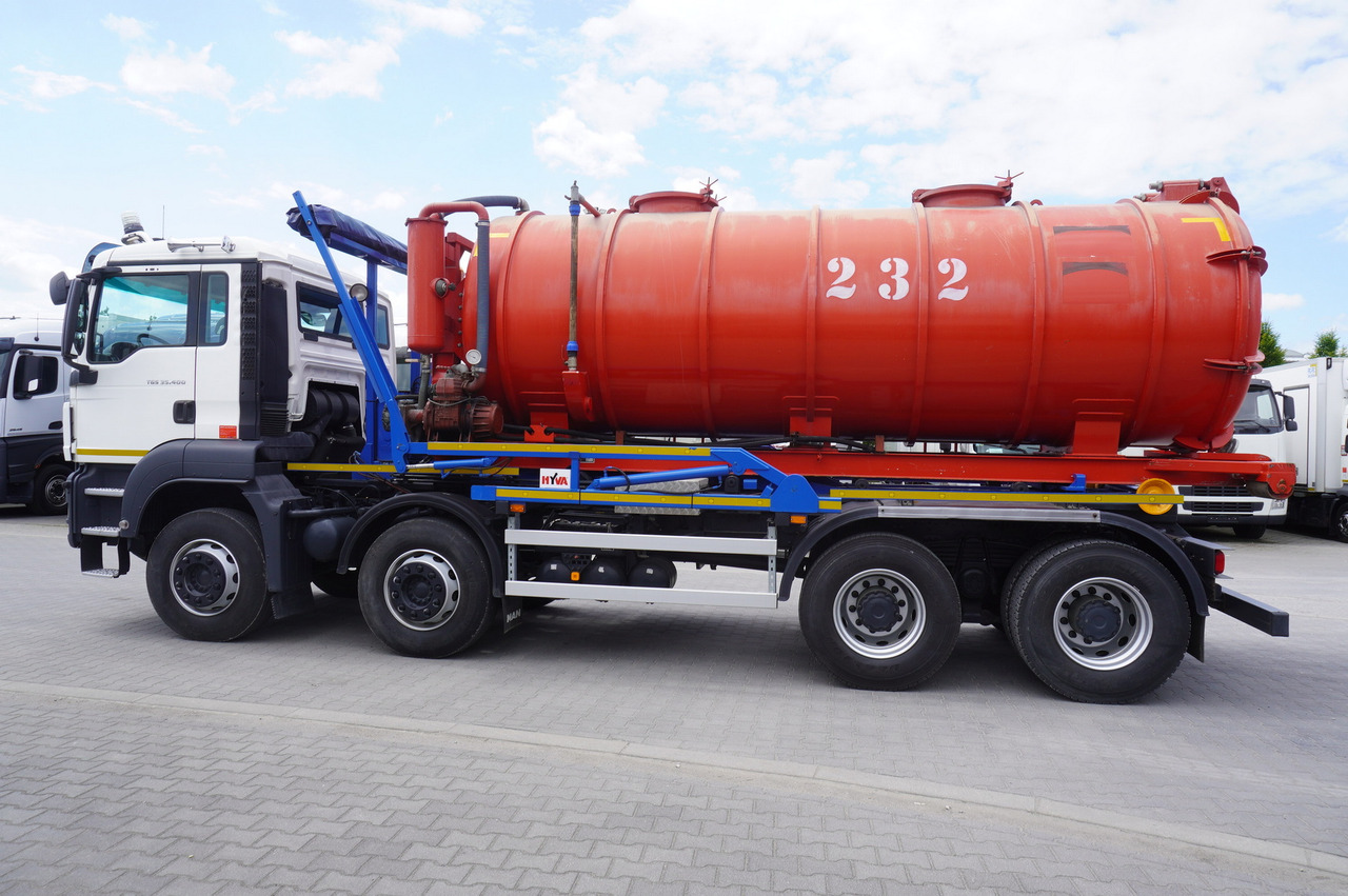 MAN TGS 35.400 8 × 4 E5 / HYVA HOOK LIFT 32.56 SE / Septic barrel 13000 L - Szippantó tartálykocsi: 4 kép. MAN TGS 35.400 8 × 4 E5 / HYVA HOOK LIFT 32.56 SE / Septic barrel 13000 L - Szippantó tartálykocsi: 4 kép.