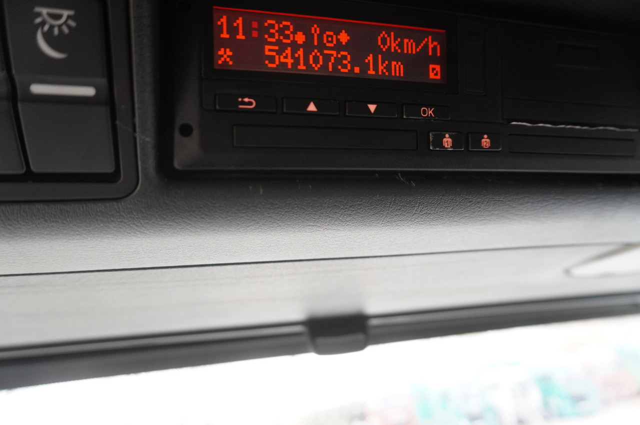 MAN TGS 35.420 8×2 / Chassis 6.4 m / 3 steered axles / 2 units - Alvaz teherautó: 4 kép. MAN TGS 35.420 8×2 / Chassis 6.4 m / 3 steered axles / 2 units - Alvaz teherautó: 4 kép.