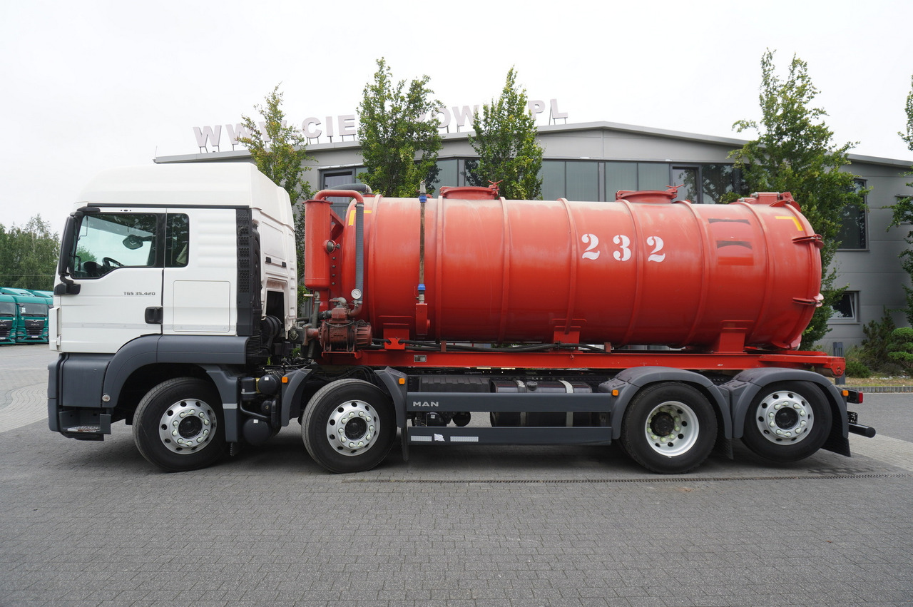 MAN TGS 35.420 8×2 / NEW septic barrel 13000 L / 3 steered axles - Szippantó tartálykocsi: 2 kép. MAN TGS 35.420 8×2 / NEW septic barrel 13000 L / 3 steered axles - Szippantó tartálykocsi: 2 kép.