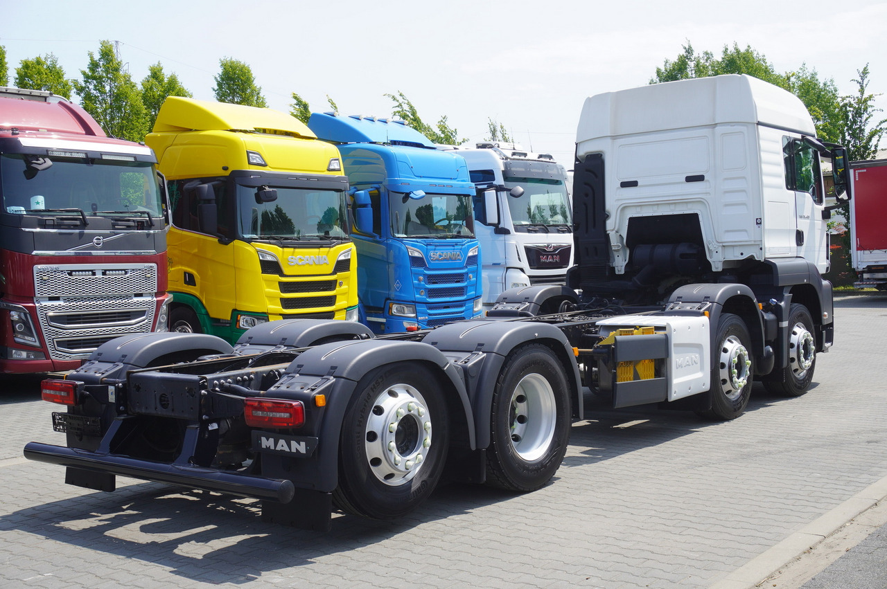 MAN TGS 35.420 8x2 / Chassis 6.4 m / 3 steered axles - Darus autó: 5 kép. MAN TGS 35.420 8x2 / Chassis 6.4 m / 3 steered axles - Darus autó: 5 kép.