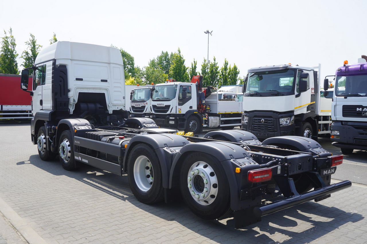 MAN TGS 35.420 8x2 / Chassis 6.4 m / 3 steered axles - Darus autó: 4 kép. MAN TGS 35.420 8x2 / Chassis 6.4 m / 3 steered axles - Darus autó: 4 kép.
