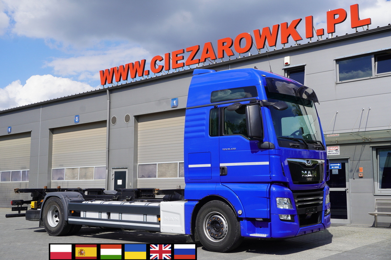 MAN TGX 18.430 / BDF / sleeping cab / 2021 / 4 units - Cserefelépítményes teherautó: 1 kép. MAN TGX 18.430 / BDF / sleeping cab / 2021 / 4 units - Cserefelépítményes teherautó: 1 kép.