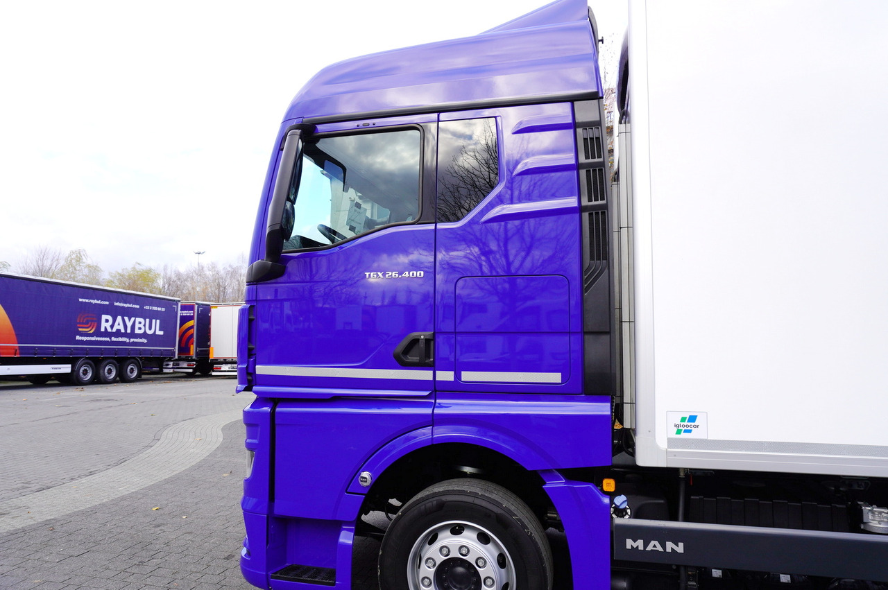 MAN TGX 26.400 / IGLOOCAR 20 pallets / Carrier Supra 1250 Silent - Hűtős teherautó: 5 kép. MAN TGX 26.400 / IGLOOCAR 20 pallets / Carrier Supra 1250 Silent - Hűtős teherautó: 5 kép.