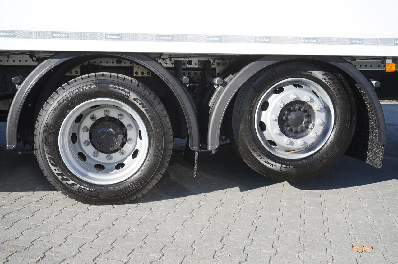 Új Hőszigetelt teherautó MAN TGX 26.400 / Plandex 23 palety / Carrier Supra 1150 MT: 21 kép.