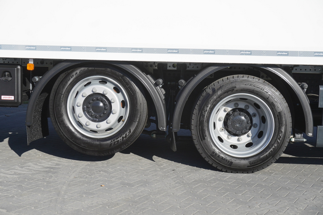 Új Hőszigetelt teherautó MAN TGX 26.400 / Plandex 23 palety / Carrier Supra 1150 MT: 19 kép.