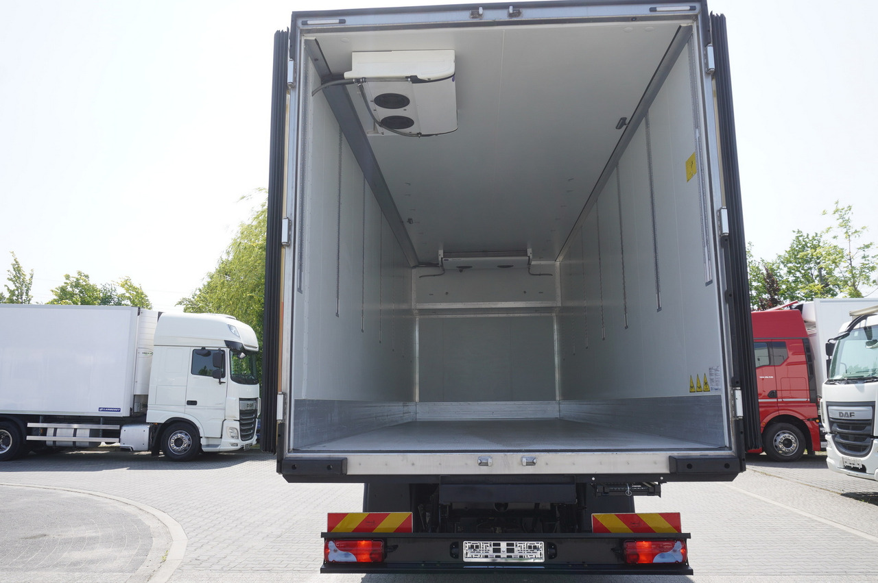 MAN TGX 26.470 / 2022 / Krone Refrigerator 40 EPAL Multitemp Dopplestock / Carrier Supra 950 MT - Hűtős teherautó: 3 kép. MAN TGX 26.470 / 2022 / Krone Refrigerator 40 EPAL Multitemp Dopplestock / Carrier Supra 950 MT - Hűtős teherautó: 3 kép.