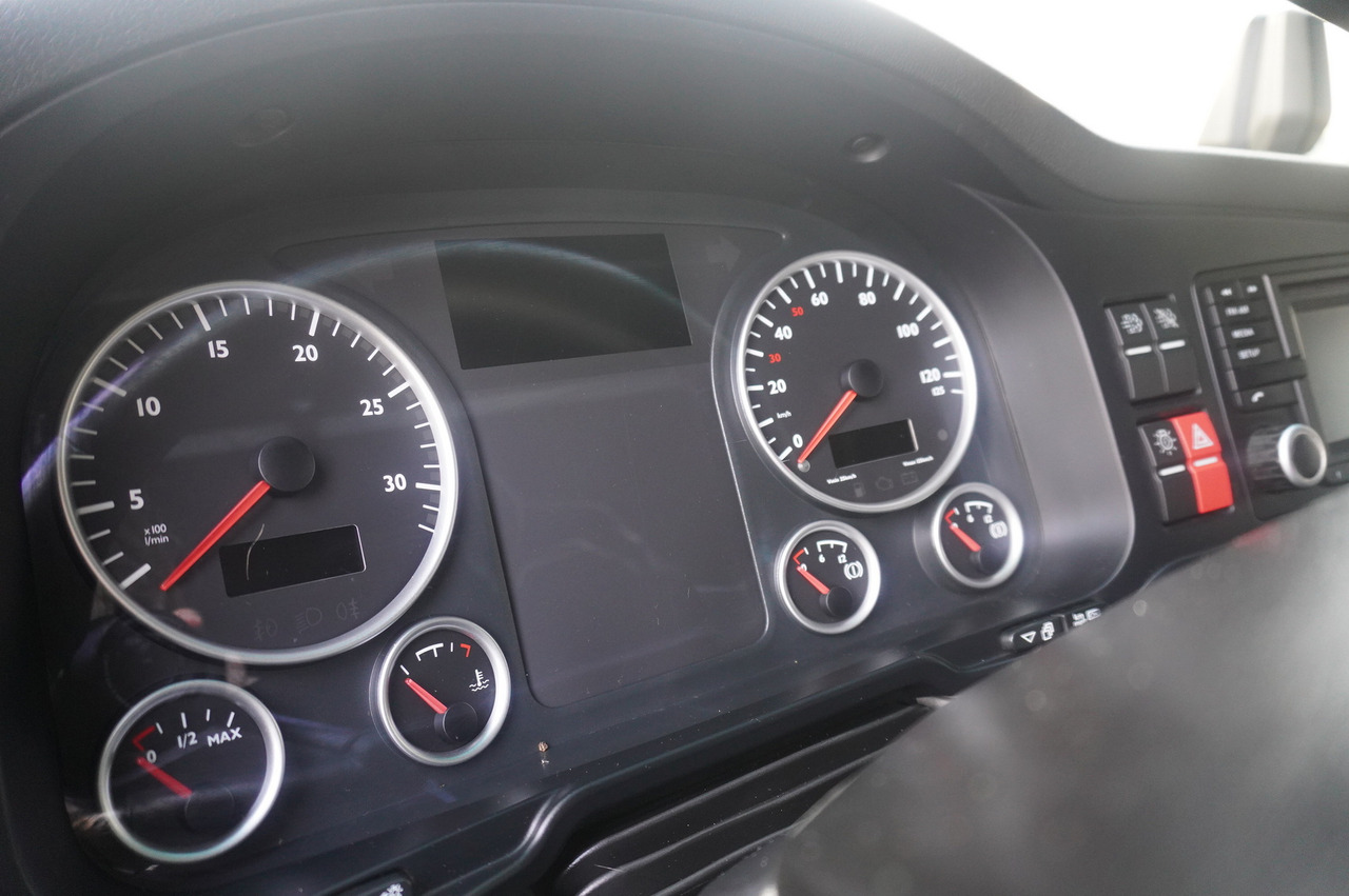 Hűtős teherautó MAN TGX 26.480 / 6x2 / Igloocar refrigerator 18 pallets / Thermoking: 14 kép. Hűtős teherautó MAN TGX 26.480 / 6x2 / Igloocar refrigerator 18 pallets / Thermoking: 14 kép.