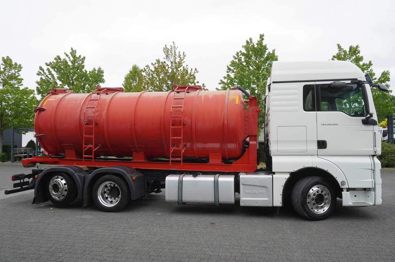 MAN TGX 26.500 / NEW Stal Septic barrel 13000 l / steering 3rd axle - Tartályos teherautó: 5 kép. MAN TGX 26.500 / NEW Stal Septic barrel 13000 l / steering 3rd axle - Tartályos teherautó: 5 kép.