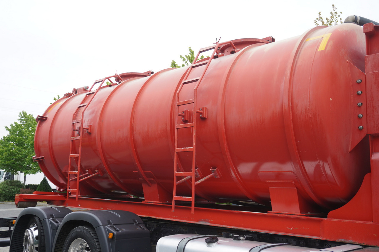 Tartályos teherautó MAN TGX 26.500 / NEW Stal Septic barrel 13000 l / steering 3rd axle: 8 kép.