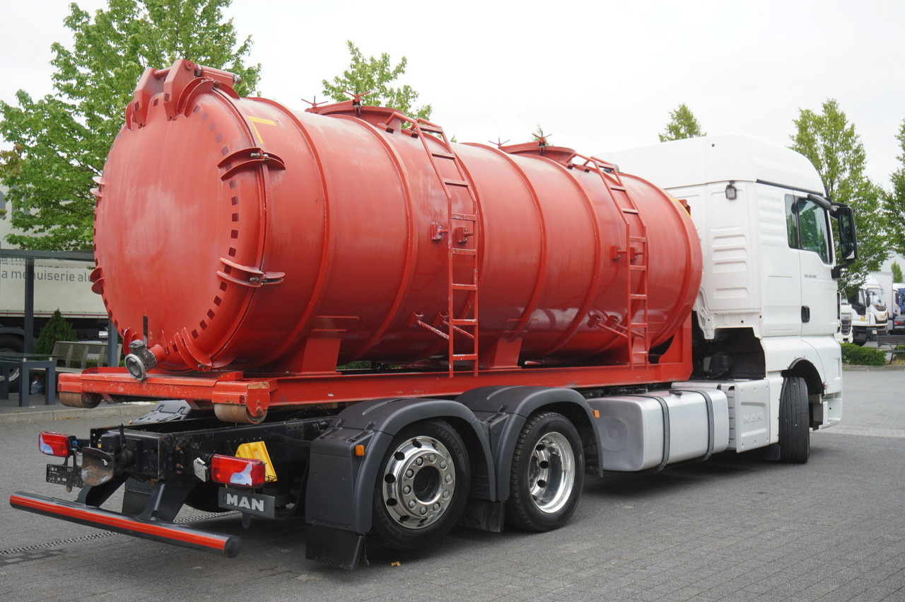 MAN TGX 26.500 / NEW Stal Septic barrel 13000 l / steering 3rd axle - Szippantó tartálykocsi: 4 kép. MAN TGX 26.500 / NEW Stal Septic barrel 13000 l / steering 3rd axle - Szippantó tartálykocsi: 4 kép.