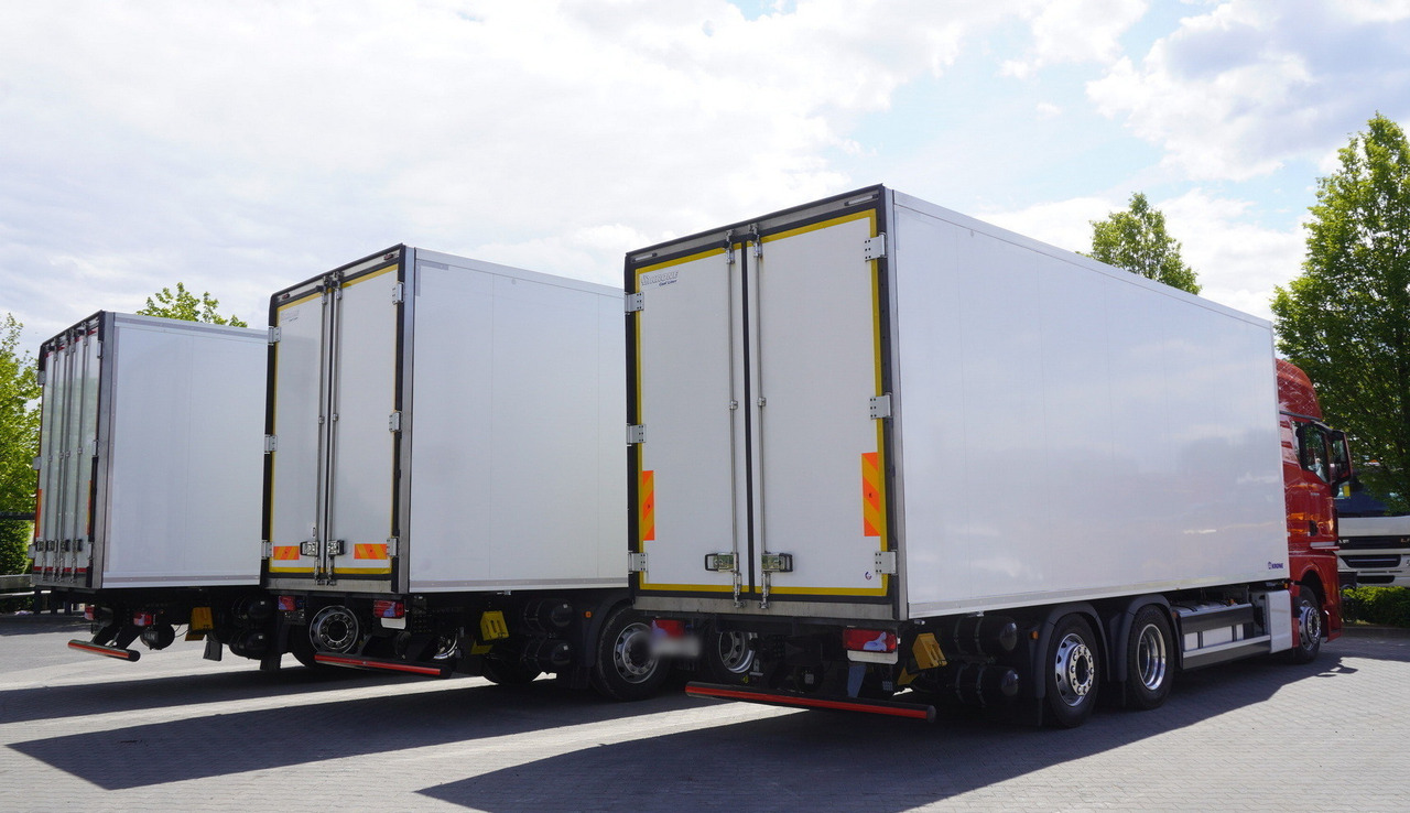 MAN TGX 26.510 / 2022 / New Krone refrigerator bitemperature / Dopplestock / 4 units - Hűtős teherautó: 5 kép. MAN TGX 26.510 / 2022 / New Krone refrigerator bitemperature / Dopplestock / 4 units - Hűtős teherautó: 5 kép.