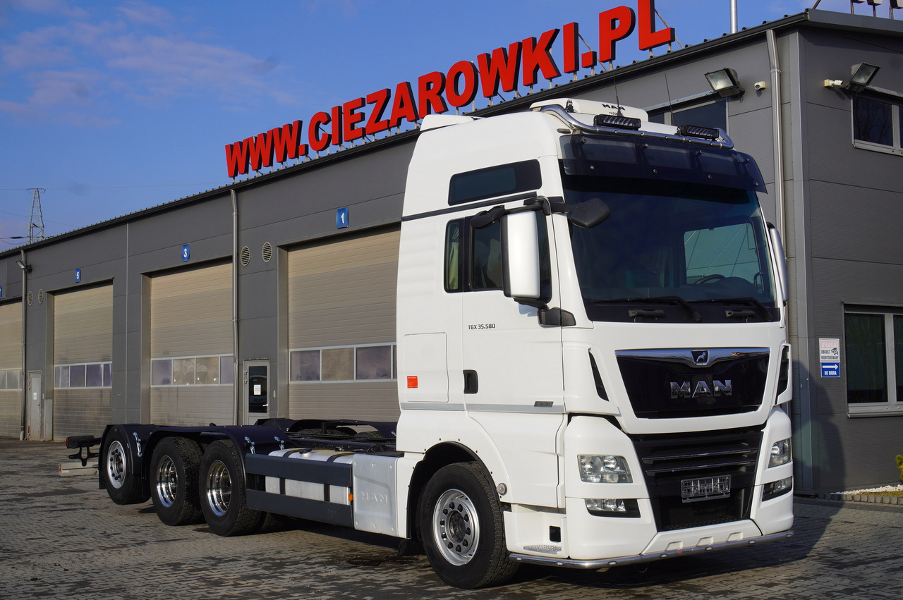 MAN TGX 35.580 E6 8x4/4 - 8.8m chassis frame - Darus autó: 1 kép. MAN TGX 35.580 E6 8x4/4 - 8.8m chassis frame - Darus autó: 1 kép.