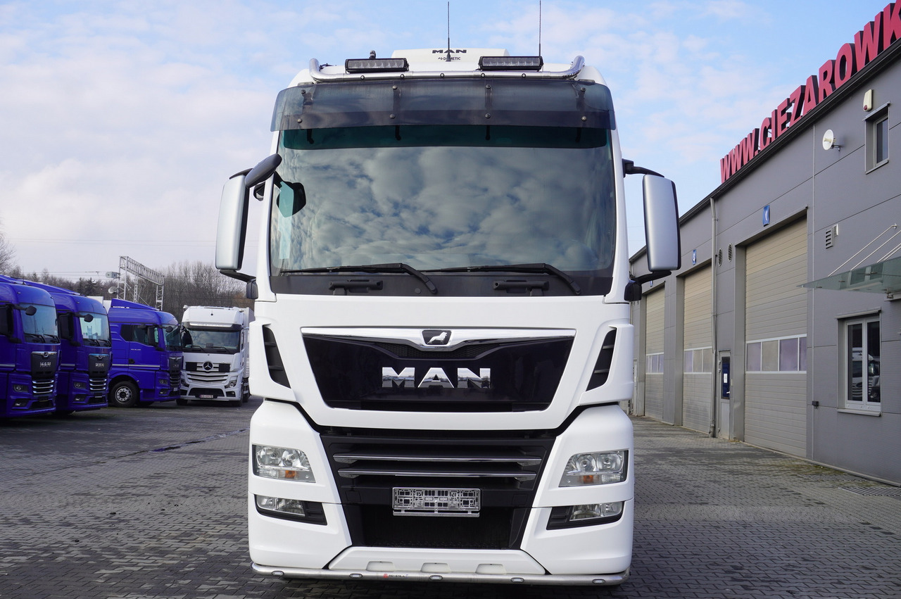 MAN TGX 35.580 E6 8x4/4 - 8.8m chassis frame - Darus autó: 3 kép. MAN TGX 35.580 E6 8x4/4 - 8.8m chassis frame - Darus autó: 3 kép.