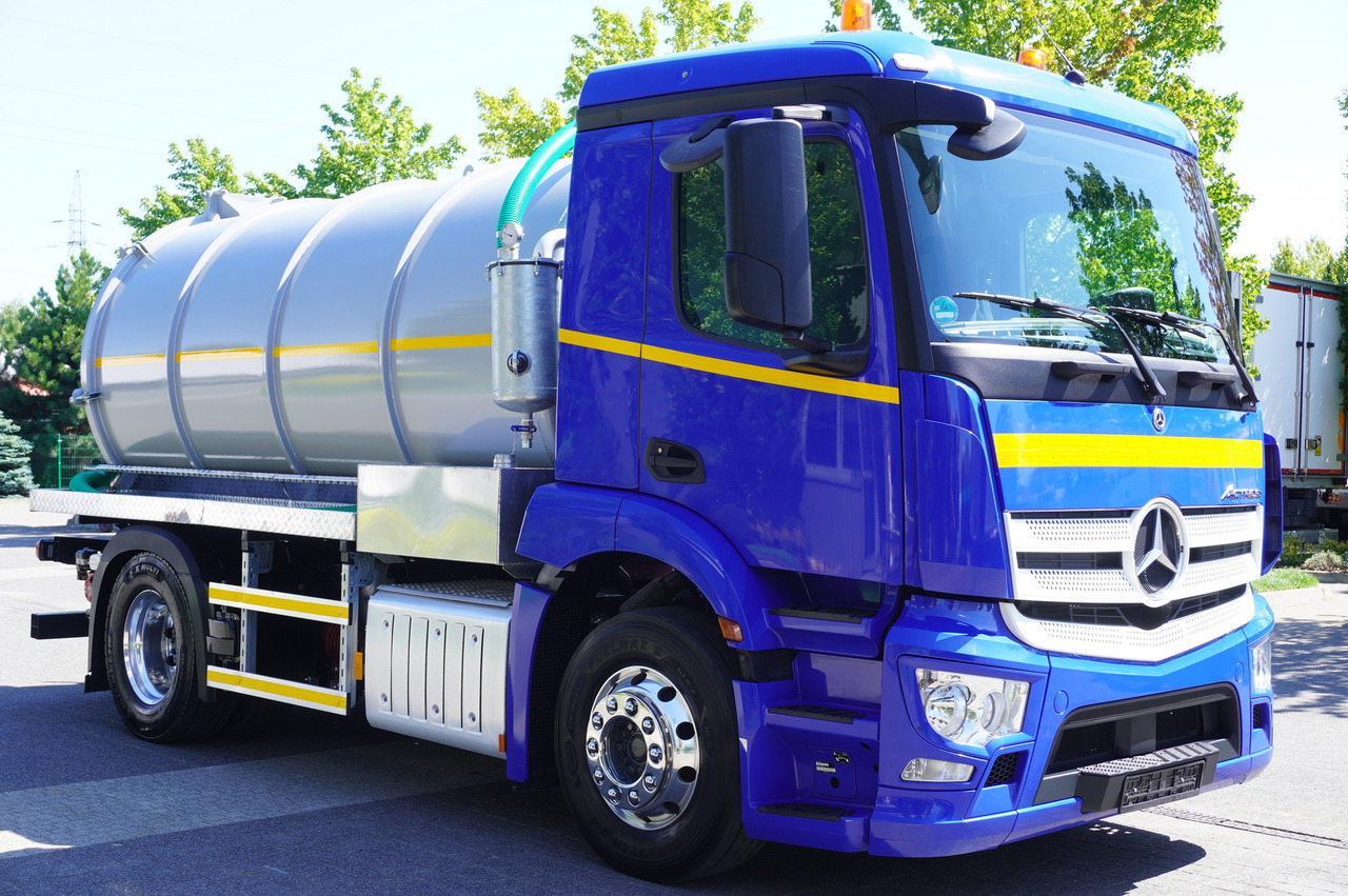 MERCEDES-BENZ Actros 18.35 LS / Body NEW septic tank (08/2025) 11000 l / 280000 kilometers! - Szippantó tartálykocsi: 3 kép. MERCEDES-BENZ Actros 18.35 LS / Body NEW septic tank (08/2025) 11000 l / 280000 kilometers! - Szippantó tartálykocsi: 3 kép.