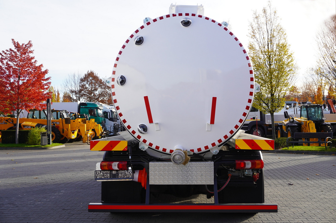 MERCEDES-BENZ Actros 1833 / 260 tho. km / NEW septic tank 11000 l - Tartályos teherautó: 4 kép. MERCEDES-BENZ Actros 1833 / 260 tho. km / NEW septic tank 11000 l - Tartályos teherautó: 4 kép.