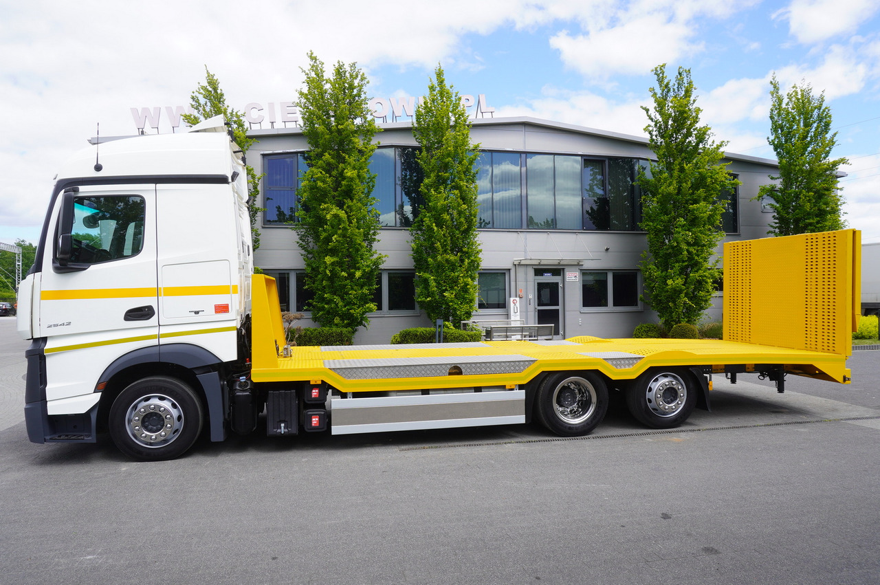 MERCEDES-BENZ Actros 2542 / NEW tow truck / steered 3rd axle - Vontató: 3 kép. MERCEDES-BENZ Actros 2542 / NEW tow truck / steered 3rd axle - Vontató: 3 kép.