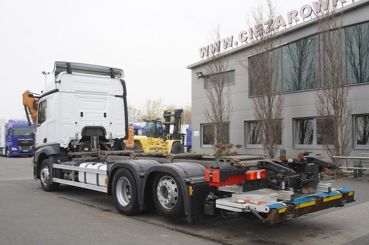 MERCEDES-BENZ Actros 2545 6×2 MP5 / FULL ADR / several units - Cserefelépítményes teherautó: 5 kép. MERCEDES-BENZ Actros 2545 6×2 MP5 / FULL ADR / several units - Cserefelépítményes teherautó: 5 kép.