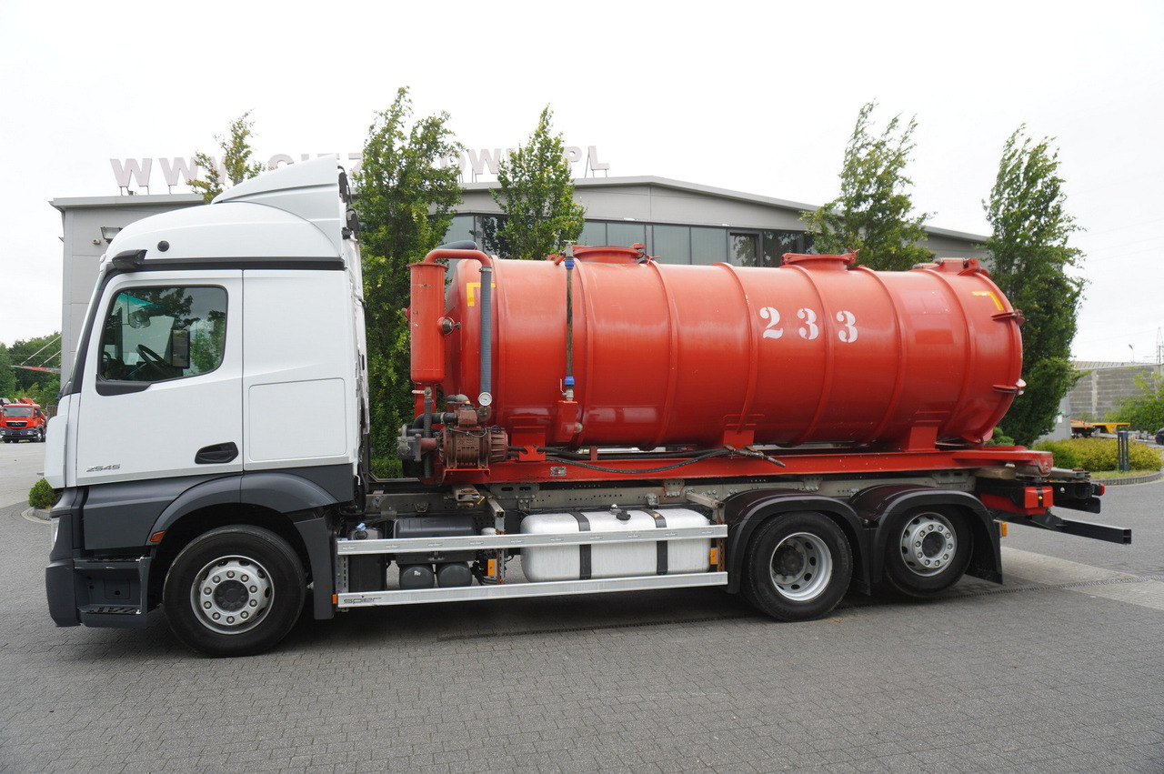 MERCEDES-BENZ Actros 2545 6 × 2 MP5 / NEW septic barrel 13000 L - Tartályos teherautó: 2 kép. MERCEDES-BENZ Actros 2545 6 × 2 MP5 / NEW septic barrel 13000 L - Tartályos teherautó: 2 kép.