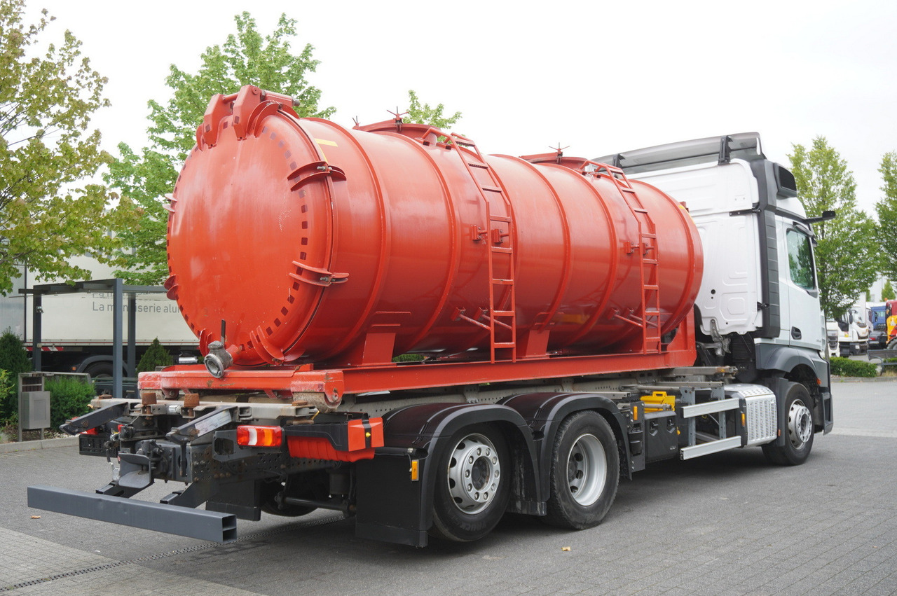 MERCEDES-BENZ Actros 2545 6 × 2 MP5 / NEW septic barrel 13000 L - Tartályos teherautó: 4 kép. MERCEDES-BENZ Actros 2545 6 × 2 MP5 / NEW septic barrel 13000 L - Tartályos teherautó: 4 kép.