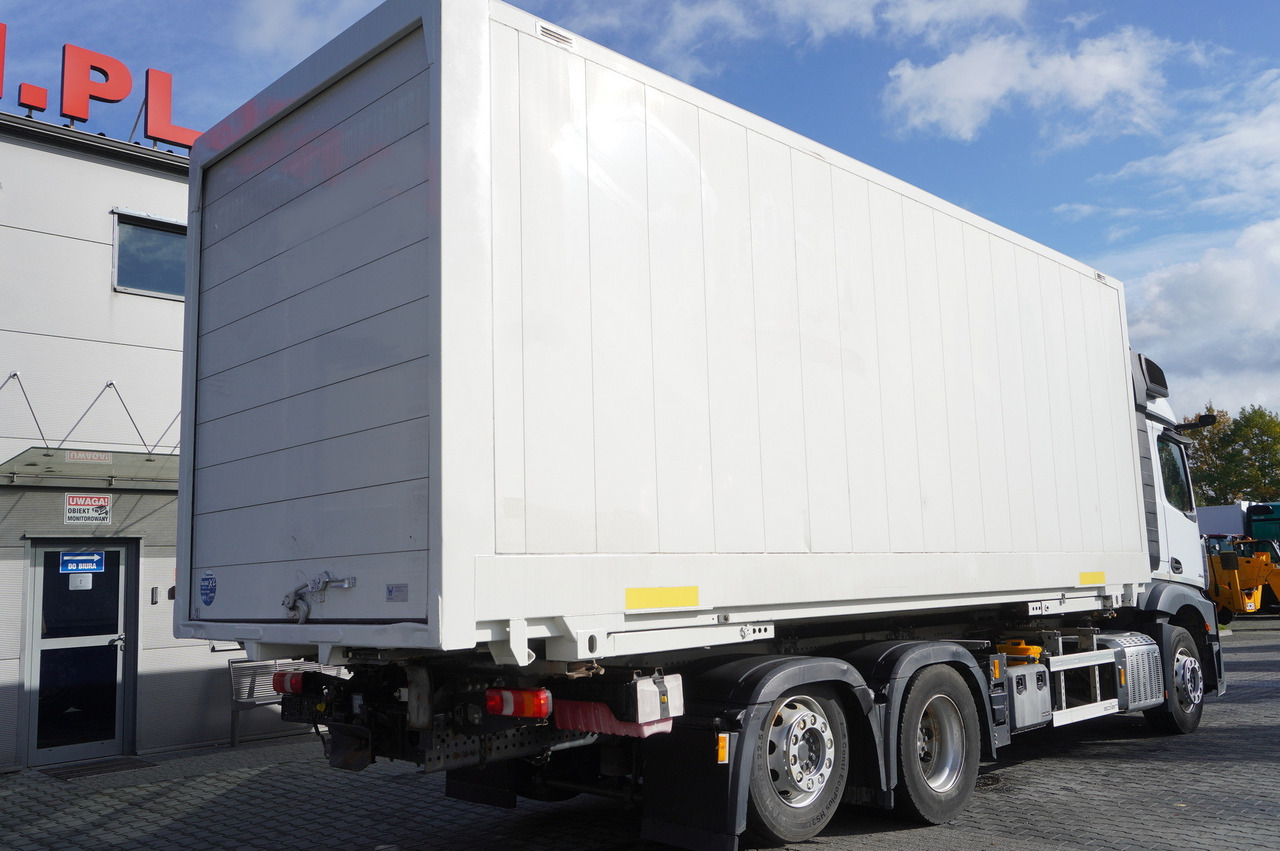 MERCEDES-BENZ Actros 2545 MP5 / KRONE 18 EPAL box body / ADR AT - Hűtős teherautó: 2 kép. MERCEDES-BENZ Actros 2545 MP5 / KRONE 18 EPAL box body / ADR AT - Hűtős teherautó: 2 kép.