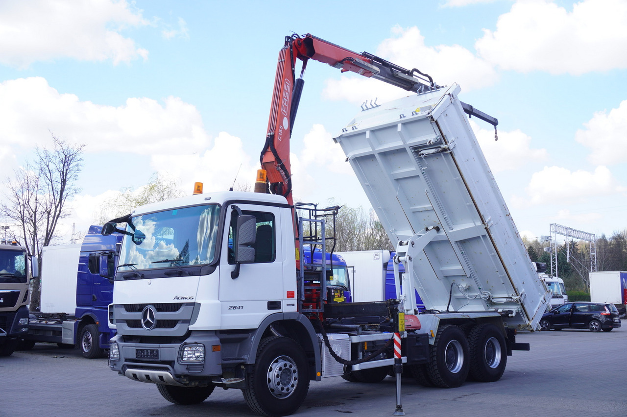 MERCEDES-BENZ Actros 2641 6×4 E5 / Crane / Dumper / 110000 km! - Billenőplatós teherautó, Darus autó: 2 kép. MERCEDES-BENZ Actros 2641 6×4 E5 / Crane / Dumper / 110000 km! - Billenőplatós teherautó, Darus autó: 2 kép.