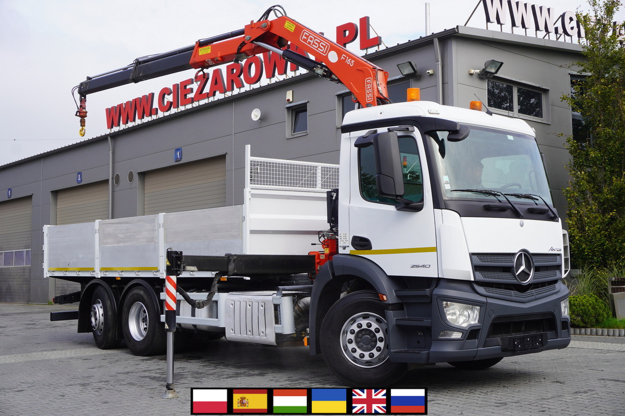 MERCEDES-BENZ Antos 2540 / Flatbed 15 EPAL / Fassi F165 / 6.1 t / 8 m reach / remote control / rotator / 1600 MTH / steered axle - Darus autó: 1 kép. MERCEDES-BENZ Antos 2540 / Flatbed 15 EPAL / Fassi F165 / 6.1 t / 8 m reach / remote control / rotator / 1600 MTH / steered axle - Darus autó: 1 kép.