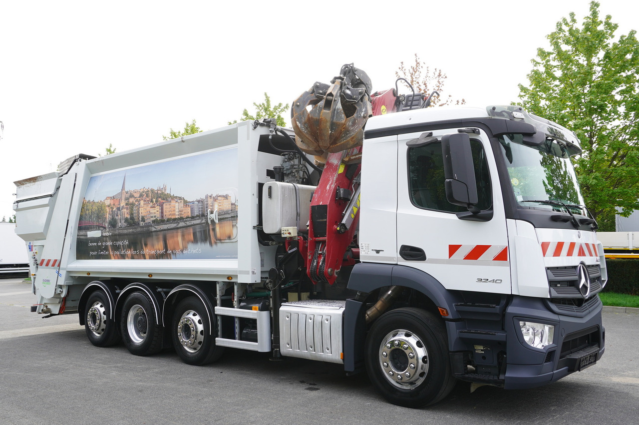 Szippantós autó MERCEDES-BENZ Antos 3240 8x2 / Tajfun 5T crane / Farid Industries garbage truck/ 3 steered axles: 8 kép.