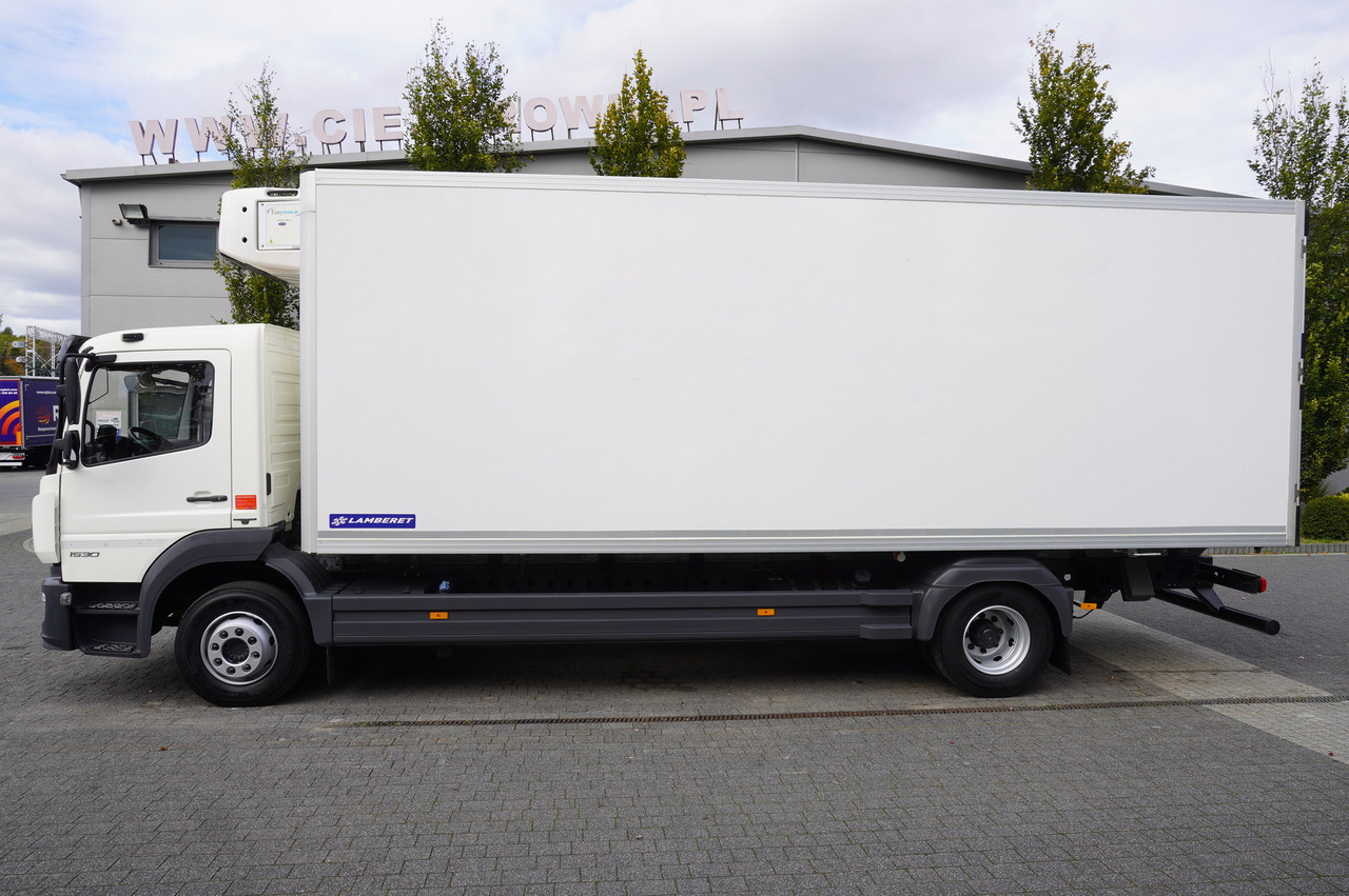 MERCEDES-BENZ Atego 1530 E6 Lamberet refrigerated truck 17 pallets / load capacity 7t - Hűtős teherautó: 2 kép. MERCEDES-BENZ Atego 1530 E6 Lamberet refrigerated truck 17 pallets / load capacity 7t - Hűtős teherautó: 2 kép.