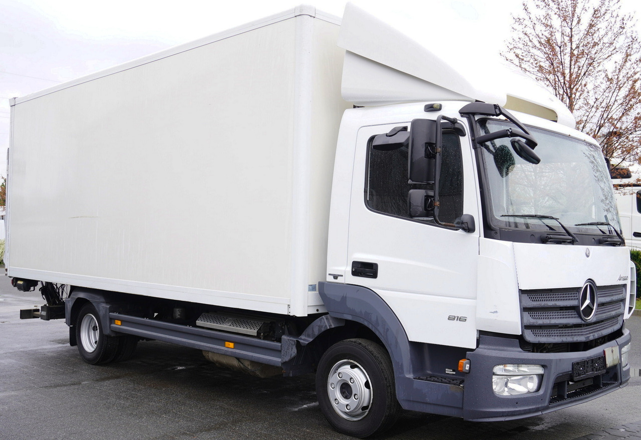 MERCEDES-BENZ Atego 816 E6 4x2 / container / 15 pallets - Dobozos felépítményű teherautó: 1 kép. MERCEDES-BENZ Atego 816 E6 4x2 / container / 15 pallets - Dobozos felépítményű teherautó: 1 kép.
