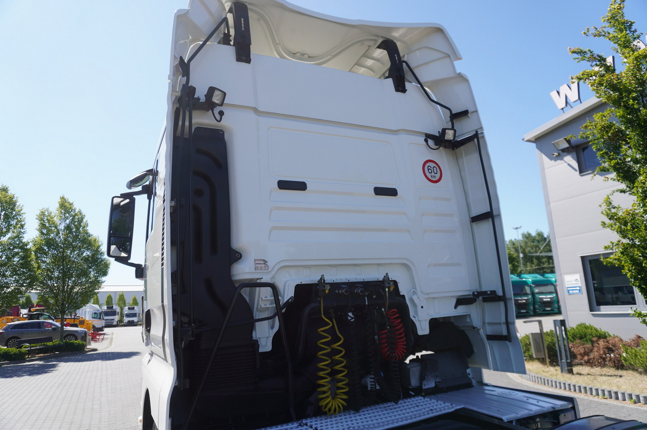 Nyergesvontató MAN TGX 18.420 tractor unit / 190 tho. km: 12 kép.
