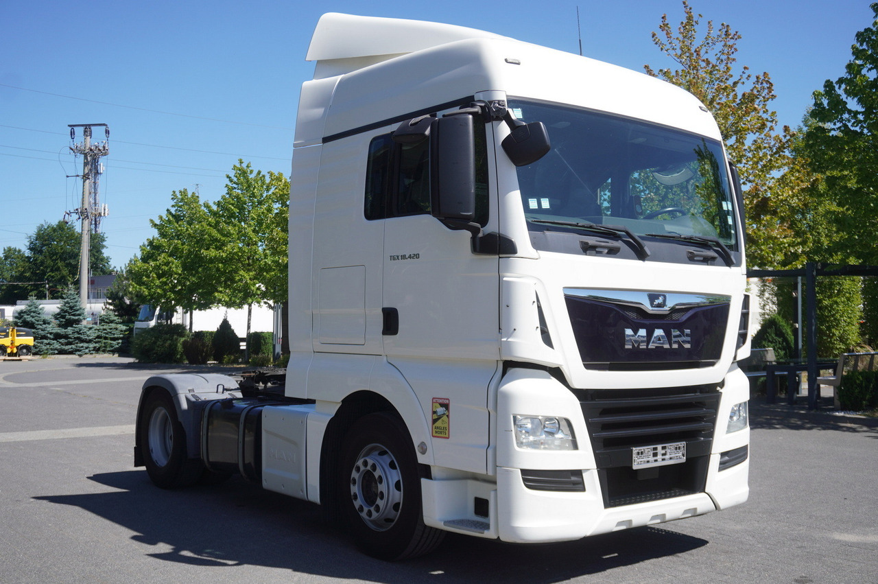 Nyergesvontató MAN TGX 18.420 tractor unit / 190 tho. km: 7 kép.