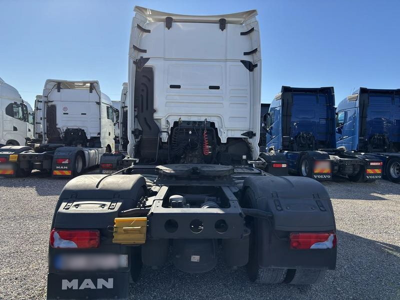MAN TGX 18.510 E6 4×2 tractor unit / Sleeper cab / 2023 / 4 units - Nyergesvontató: 3 kép. MAN TGX 18.510 E6 4×2 tractor unit / Sleeper cab / 2023 / 4 units - Nyergesvontató: 3 kép.